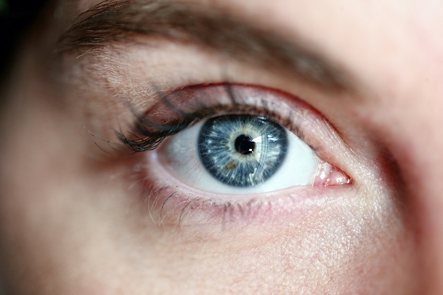 Ir cumpliendo años puede conllevar un posible pérdida de visión y otras enfermedades oculares.
