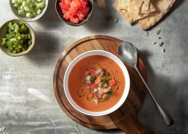 Gazpacho del restaurante El Ancla del Lago
